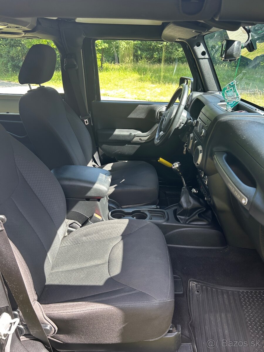 JEEP WRANGLER SPORT 2,8 CRD - 9