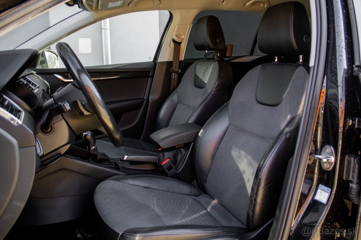 Škoda Octavia Combi 2.0 TDI Style DSG - 9