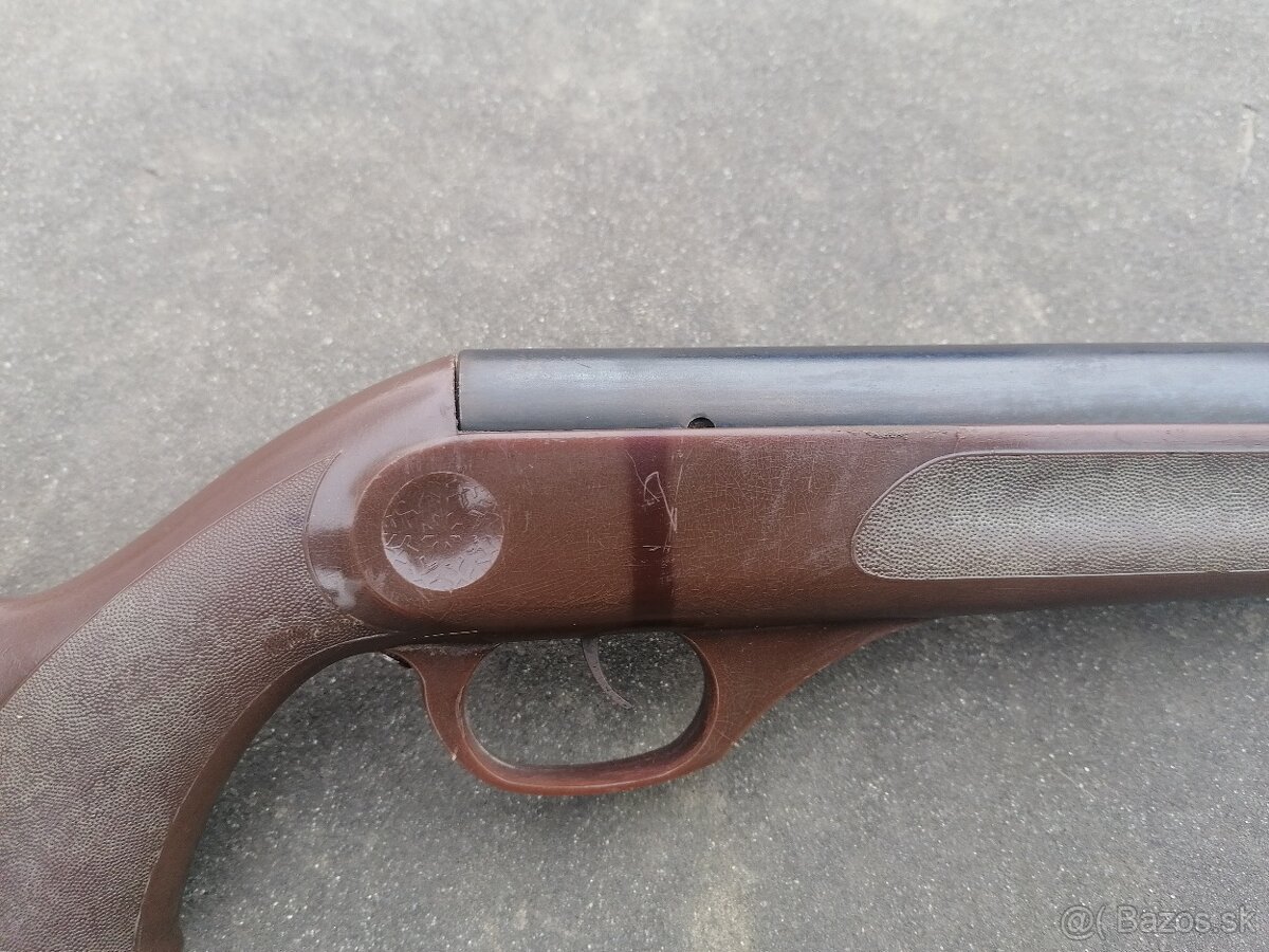 Predám vzduchovka IZ-22 - 9