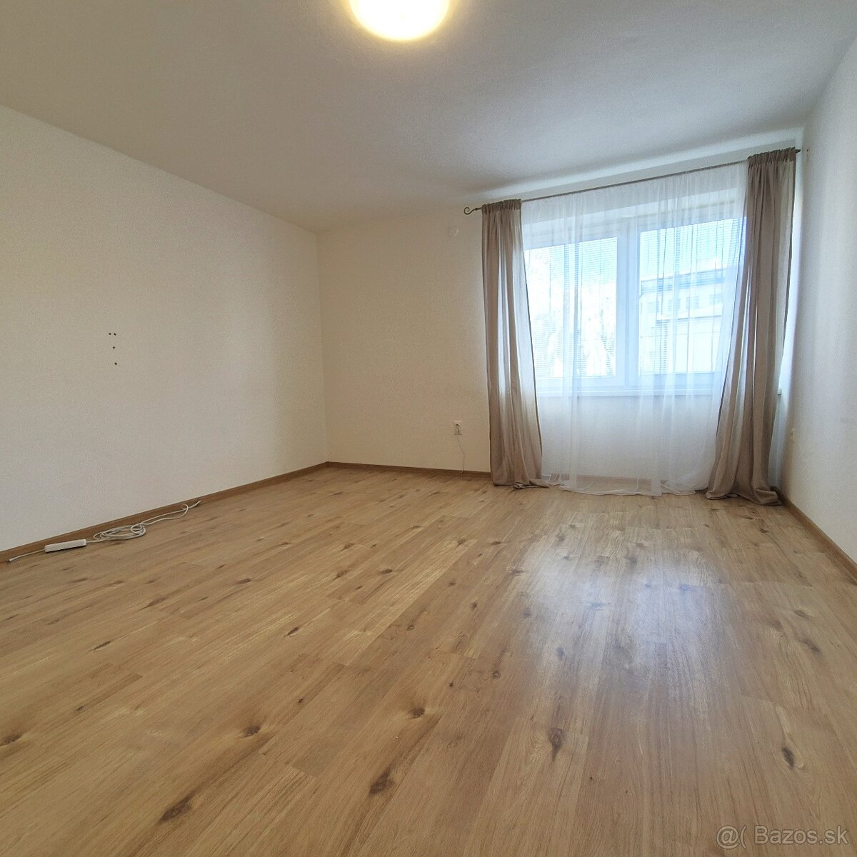 REZERVOVANÉ - TIMA Real ponúka na predaj 2-izbový byt - 9