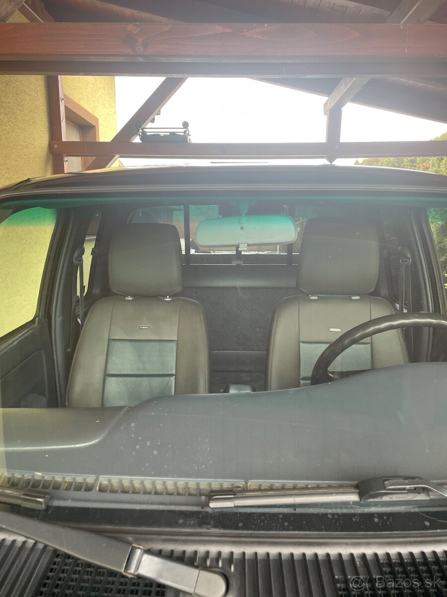 Toyota Hilux 2,5 - 9