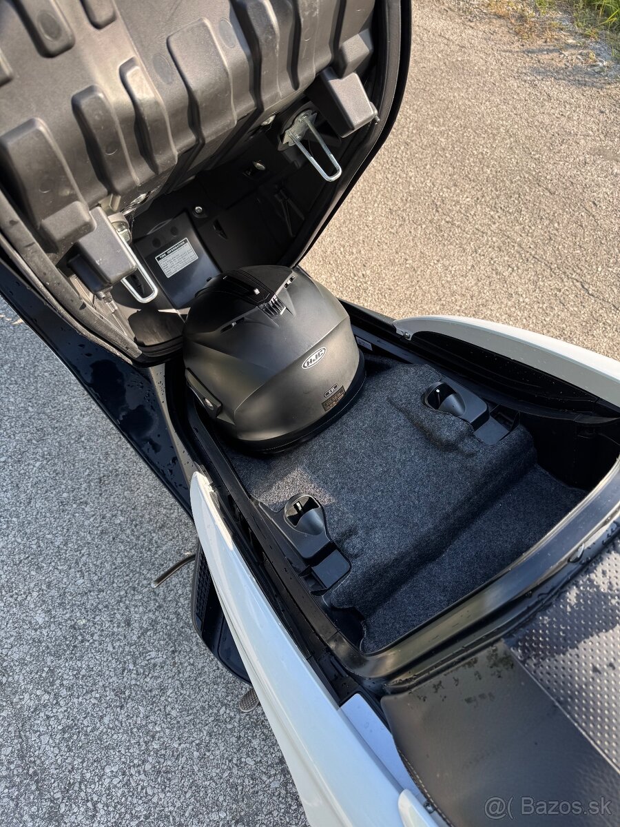 Yamaha Majesty 400 - 9