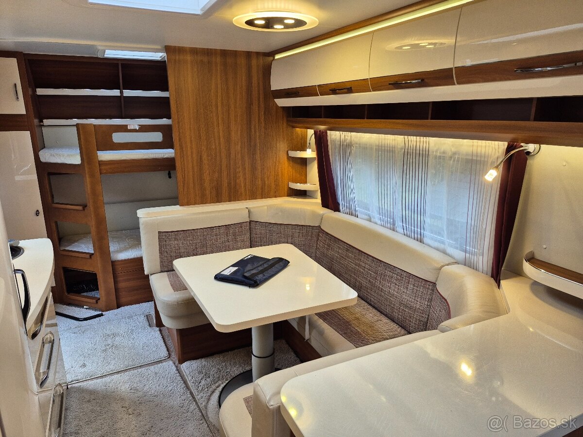 Obytný přívěs Hobby Excellent 560 KMFe - 9