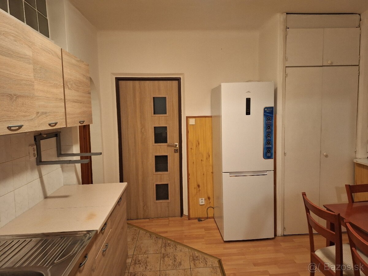 3- izbový bvt blízko centra v Šamoríne - 9