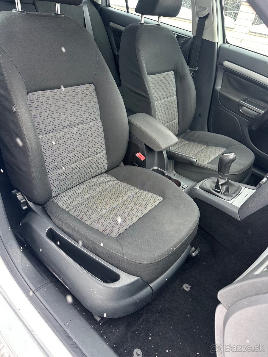 Škoda Octavia 2 1.6 TDi 77kw - 9