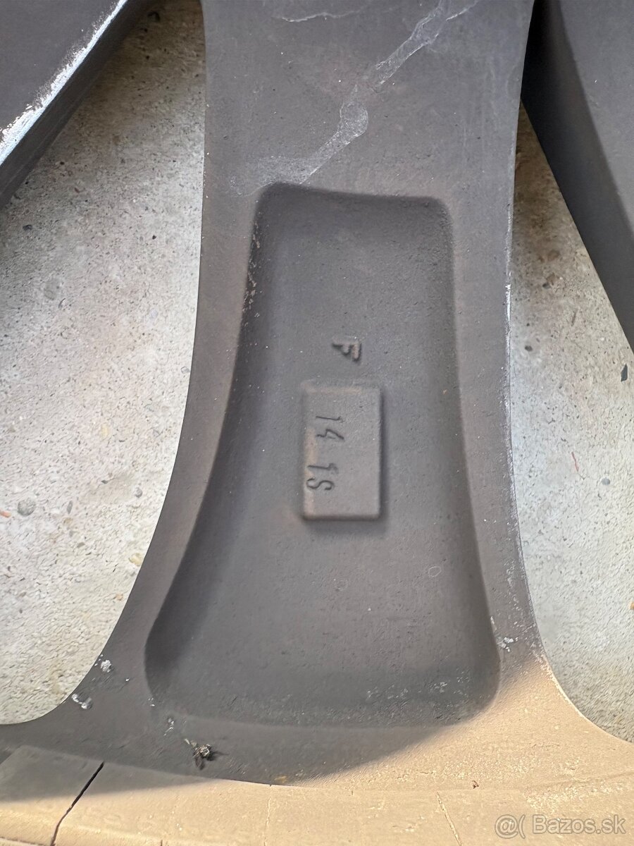 R19/255/50 GLE2020 - 9