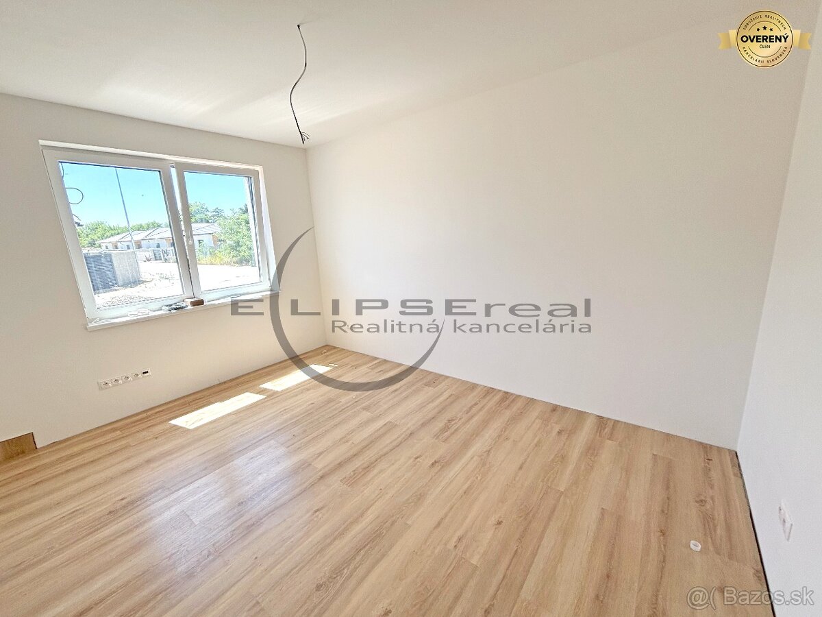 SKOLAUDOVANÉ Štýlový 4i dom – ŠTANDARD v cene - 9