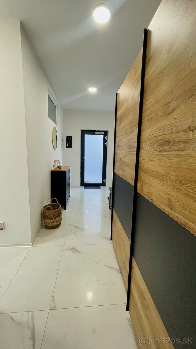 NA PRENÁJOM: Klimatizovaný 2 izbový byt s lódžiou - 9