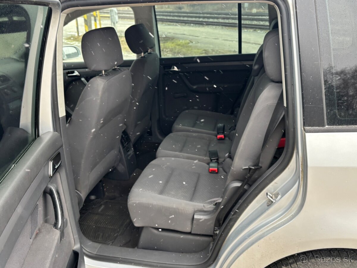 Volkswagen Touran 1.9TDi - 9