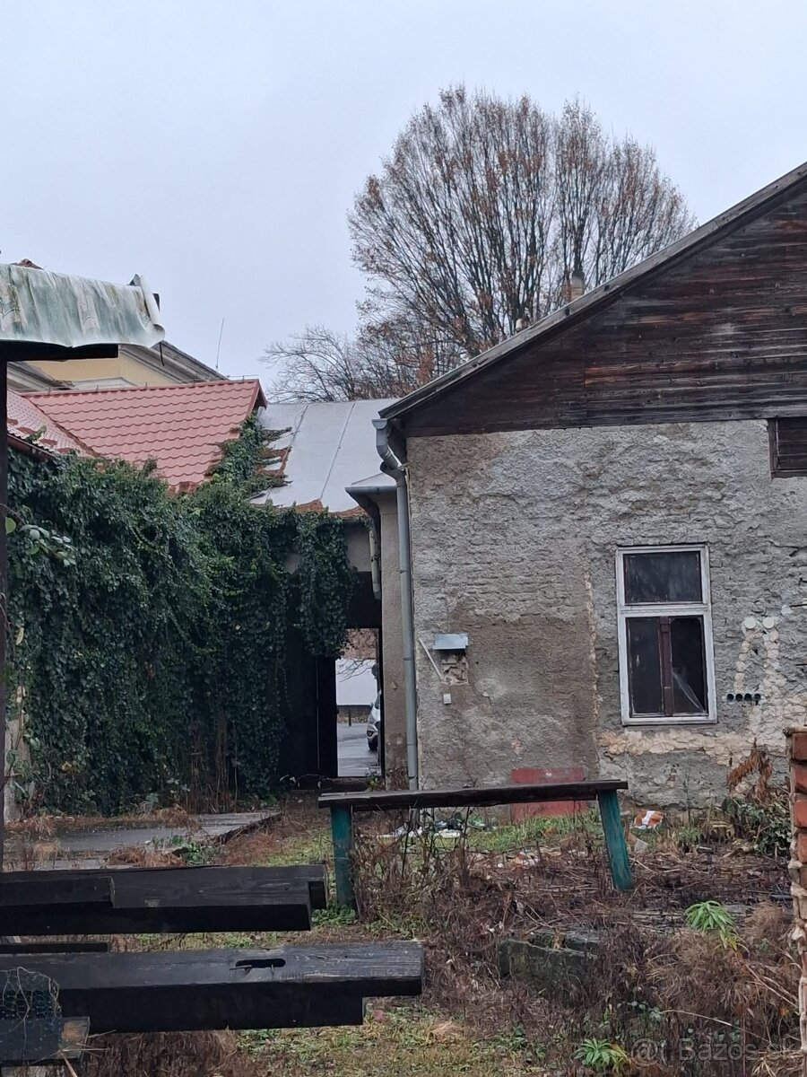 Pozemok priamo v centre LC - 9