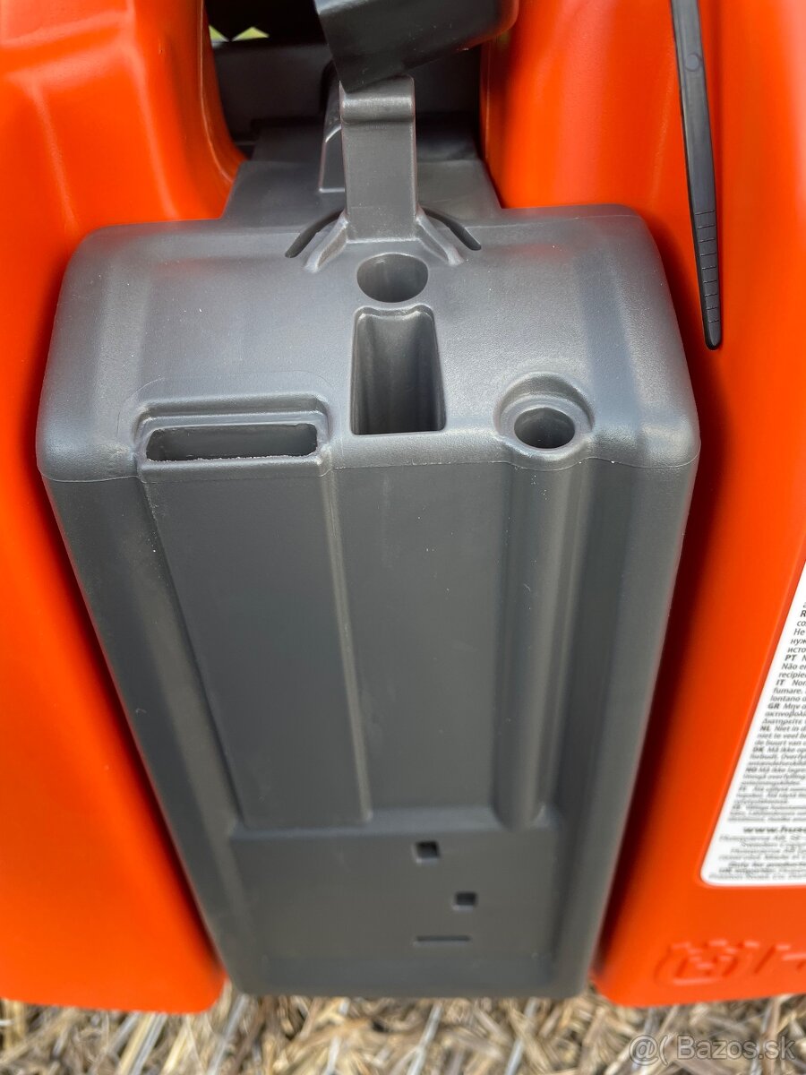 Kombinovaný kanister Husqvarna k motorové pile, nový - 9