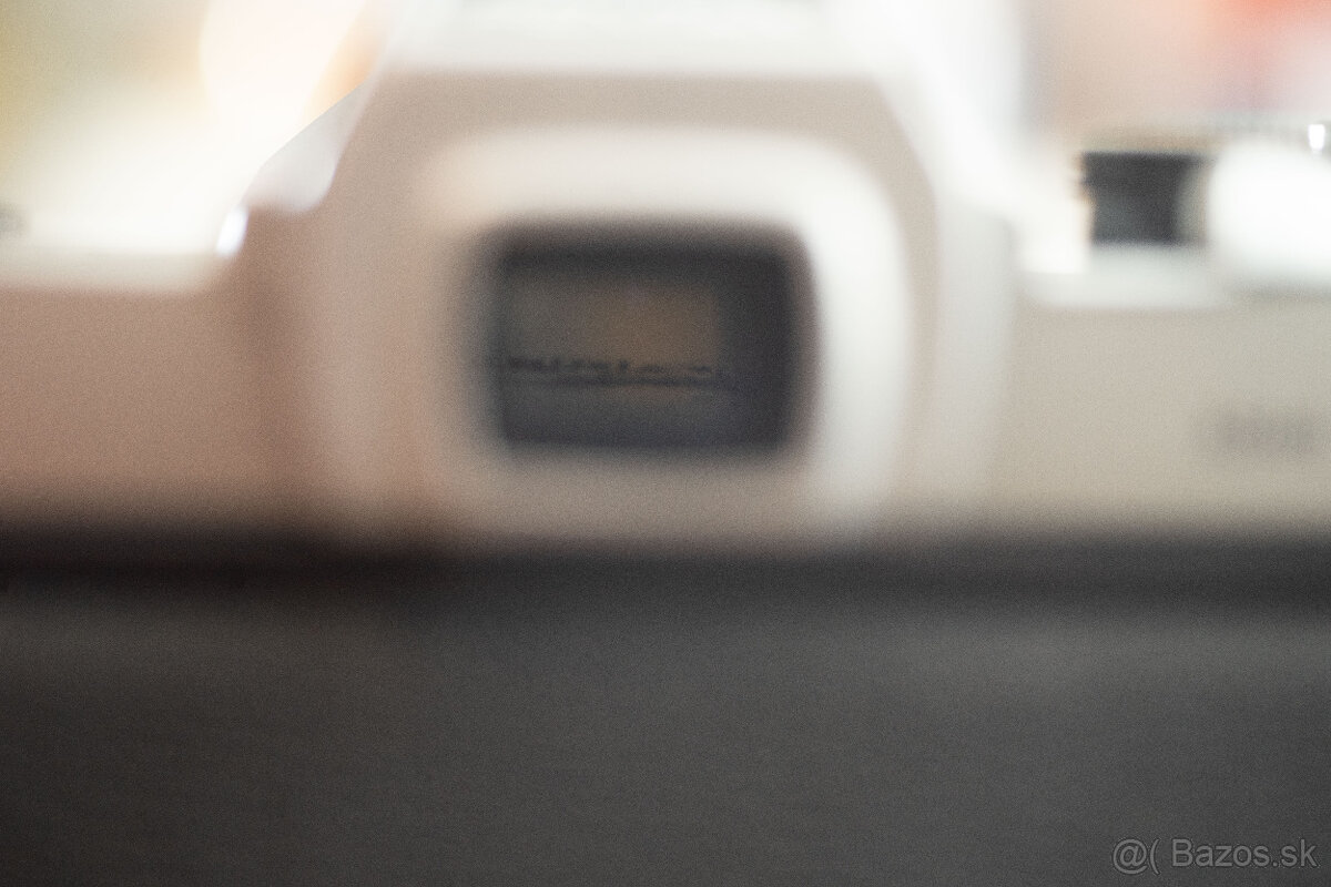 Pentax Spotmatic SP + Super Takumar 55/1.8 - 9