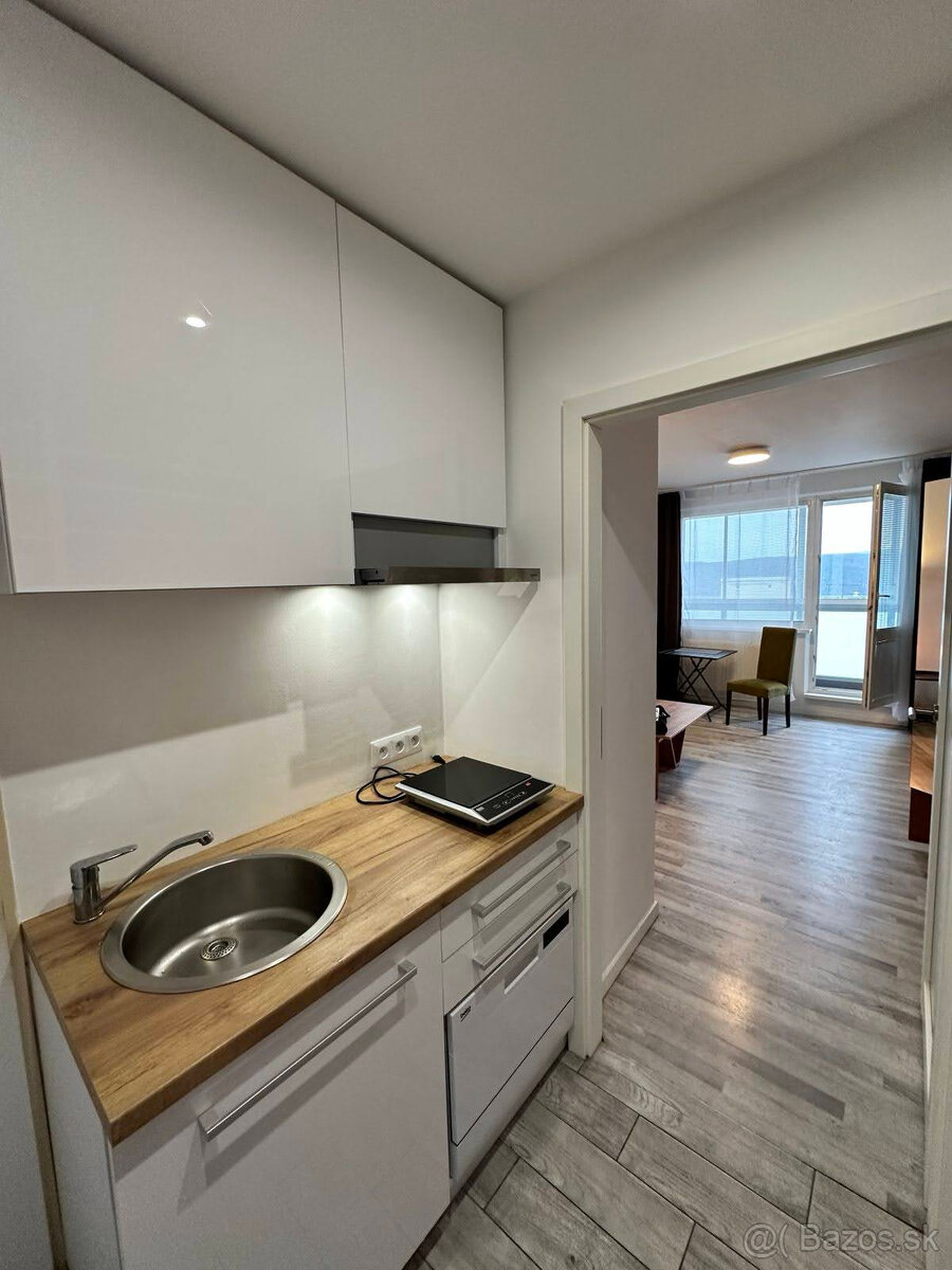 prenájom 1i byt KVP Košice - 9