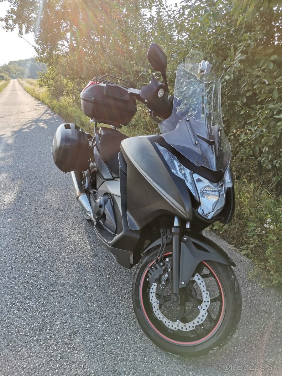 Honda NC 700 D Integra - automat - 9
