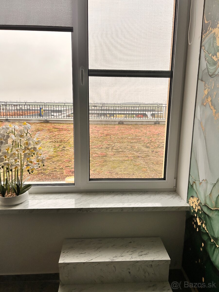 Krásny priestor s veľkou terasou - 9