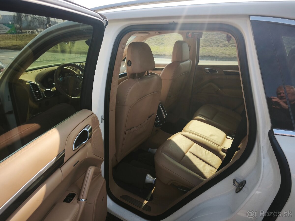 Porsche cayenne 4,8 V8 turbo - 9