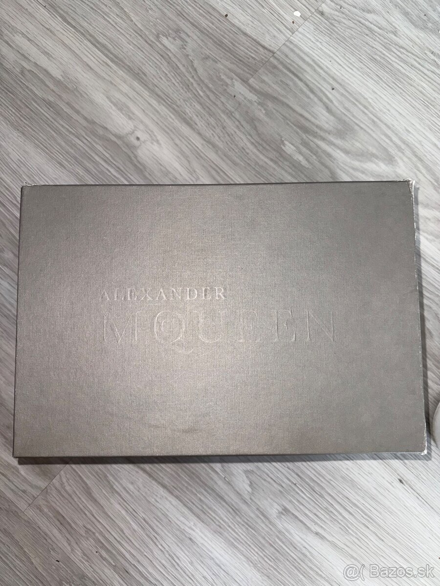 Alexander Mcqueen - 9