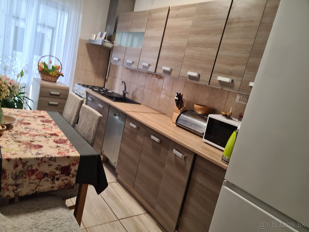 Predám 4 izb. rodinný dom - 9