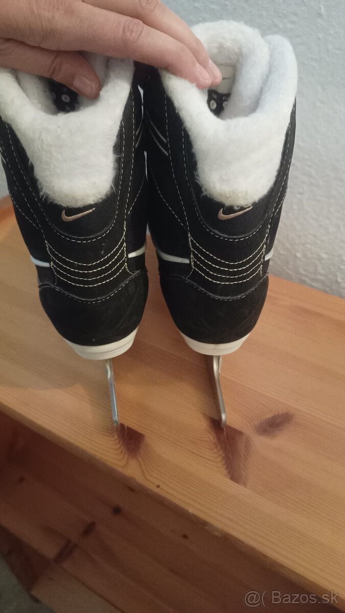 Damske ladove korcule NIKE velkost 42 - 9