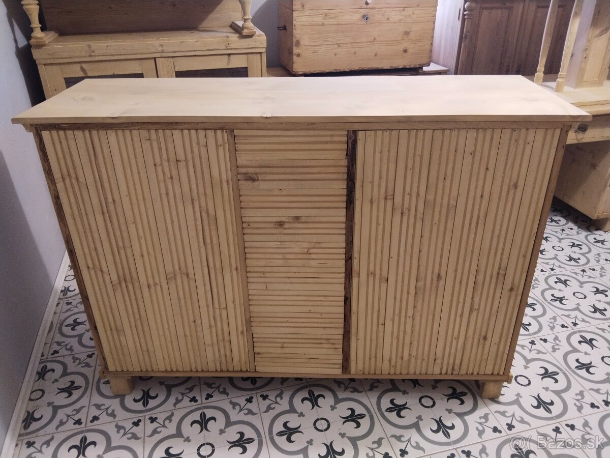Stará skříňka, komoda po renovaci - 9