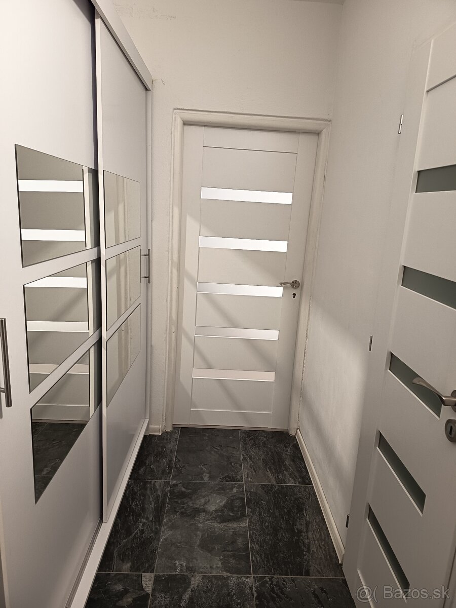 Prenájom 1izb byt - 9