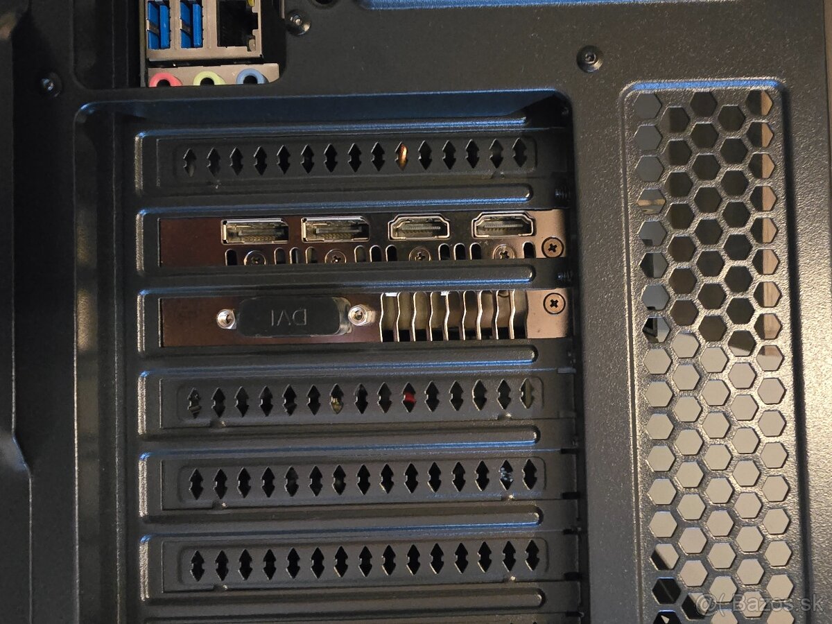 Predam PC s monitorom - 9