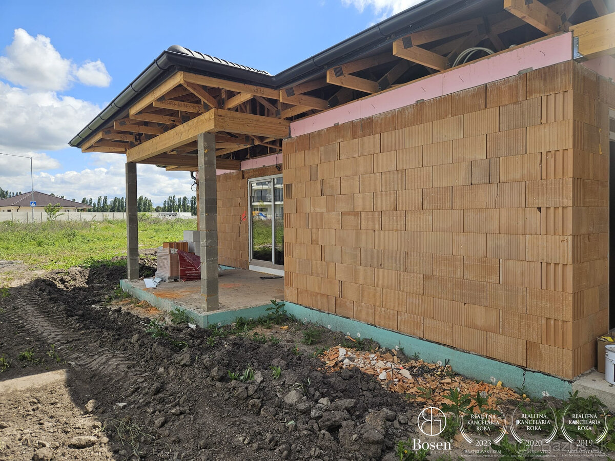 BOSEN | 4izb Rodinný dvojdom so záhradou v Dunajskej Strede - 9