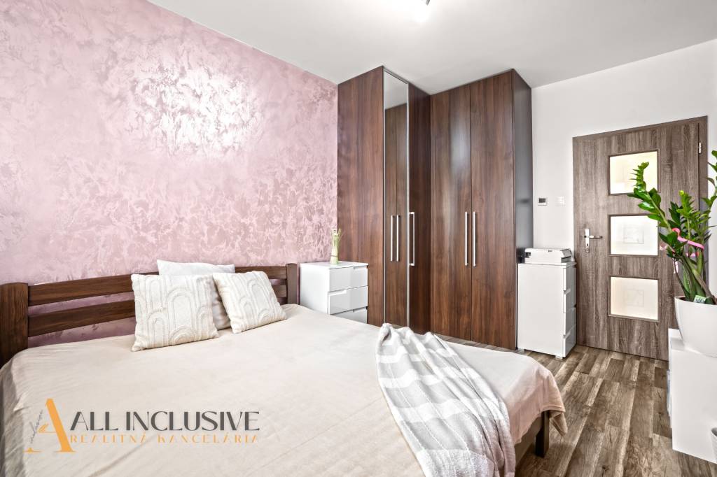 ALL INCLUSIVE | NA PREDAJ 3-IZBOVÝ BYT S BALKÓNOM A PARK., G - 9