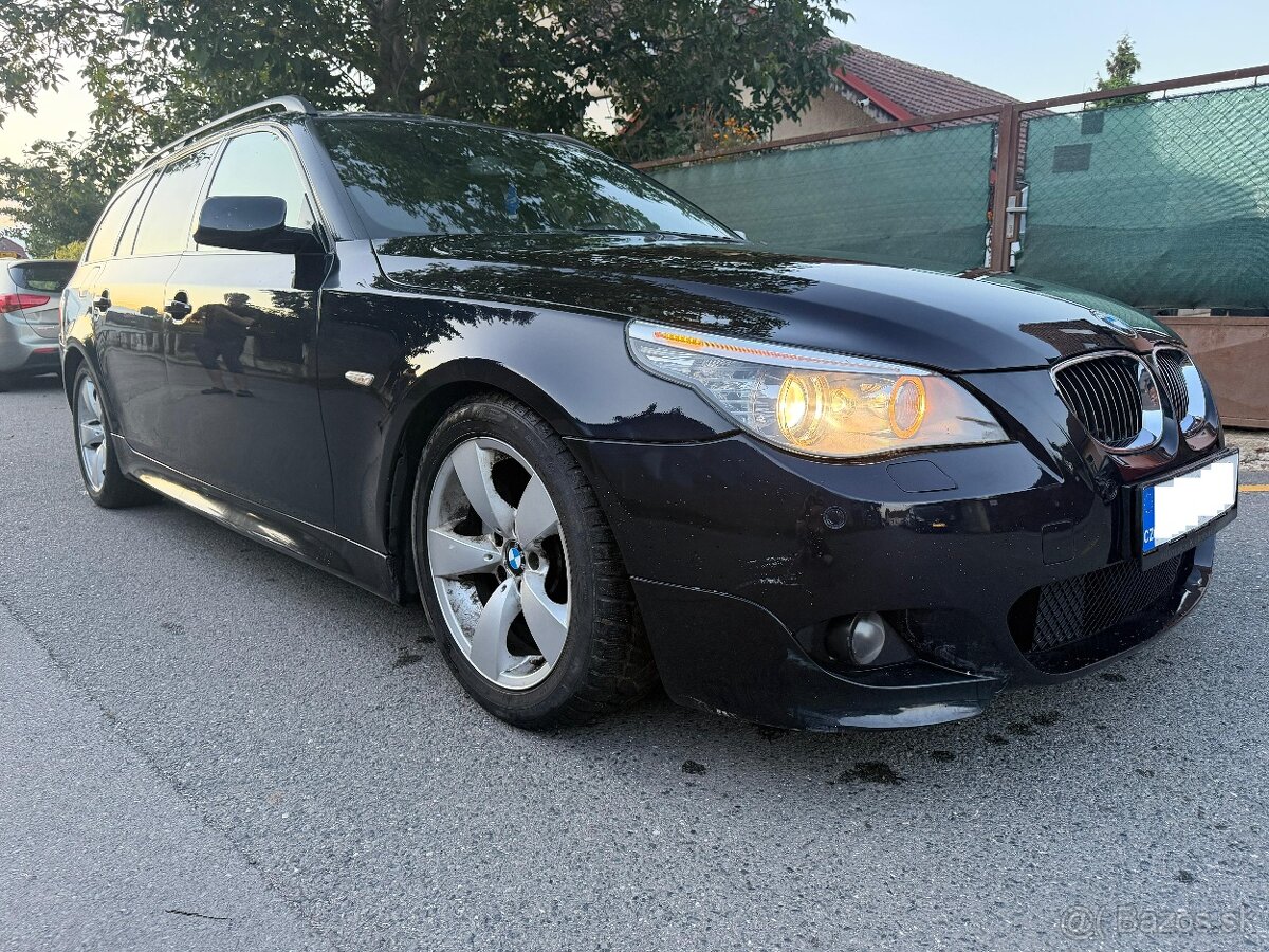 BMW 535d e61, Čr, 2. majitel, kombi, panorama atd - 9