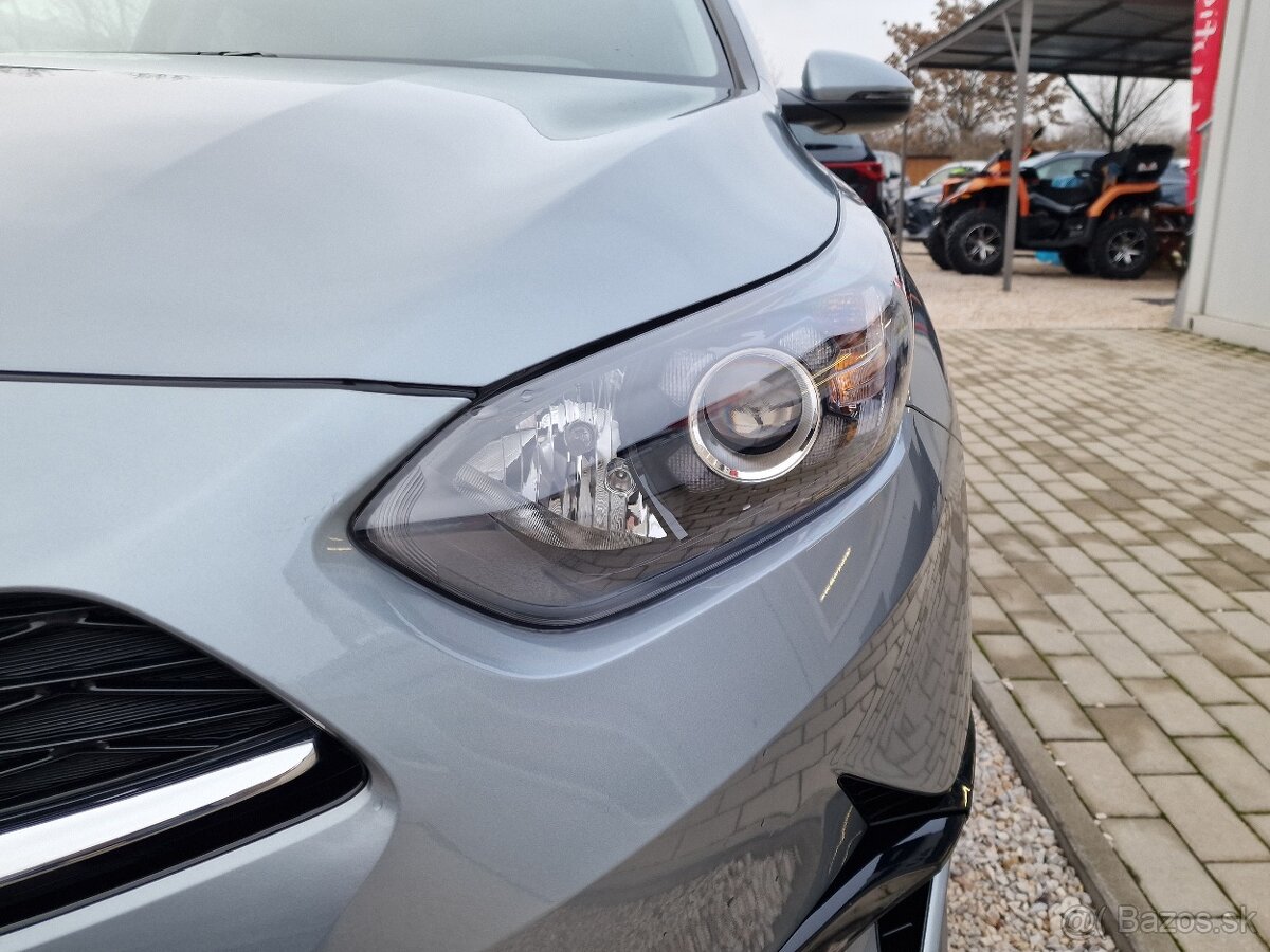 KIA CEED 1.5 T-GDI / AT, NÁJAZD 27KM / ODPOČET DPH - 9