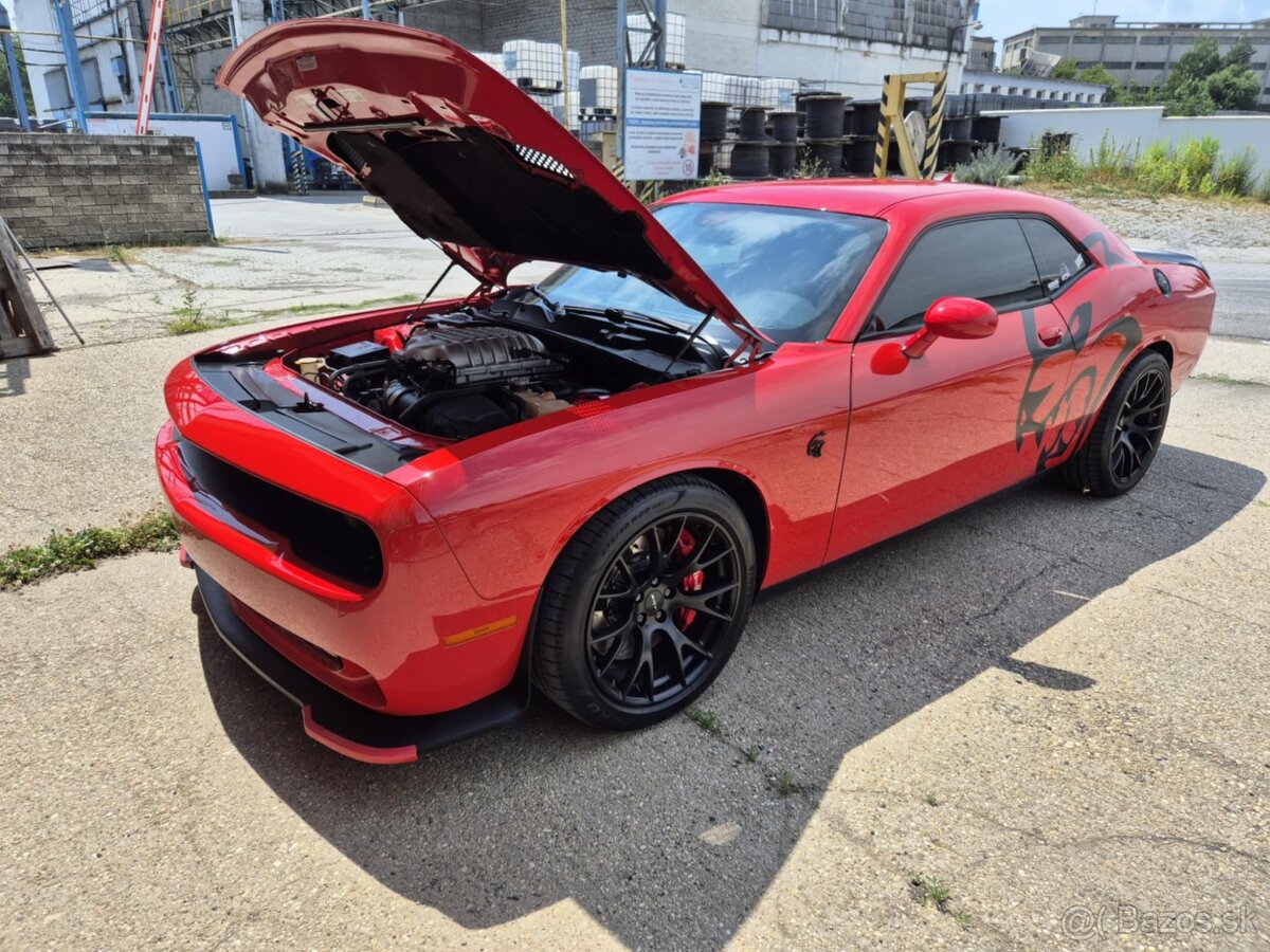 Predam dodge challenger 6.2 hellcat - 9