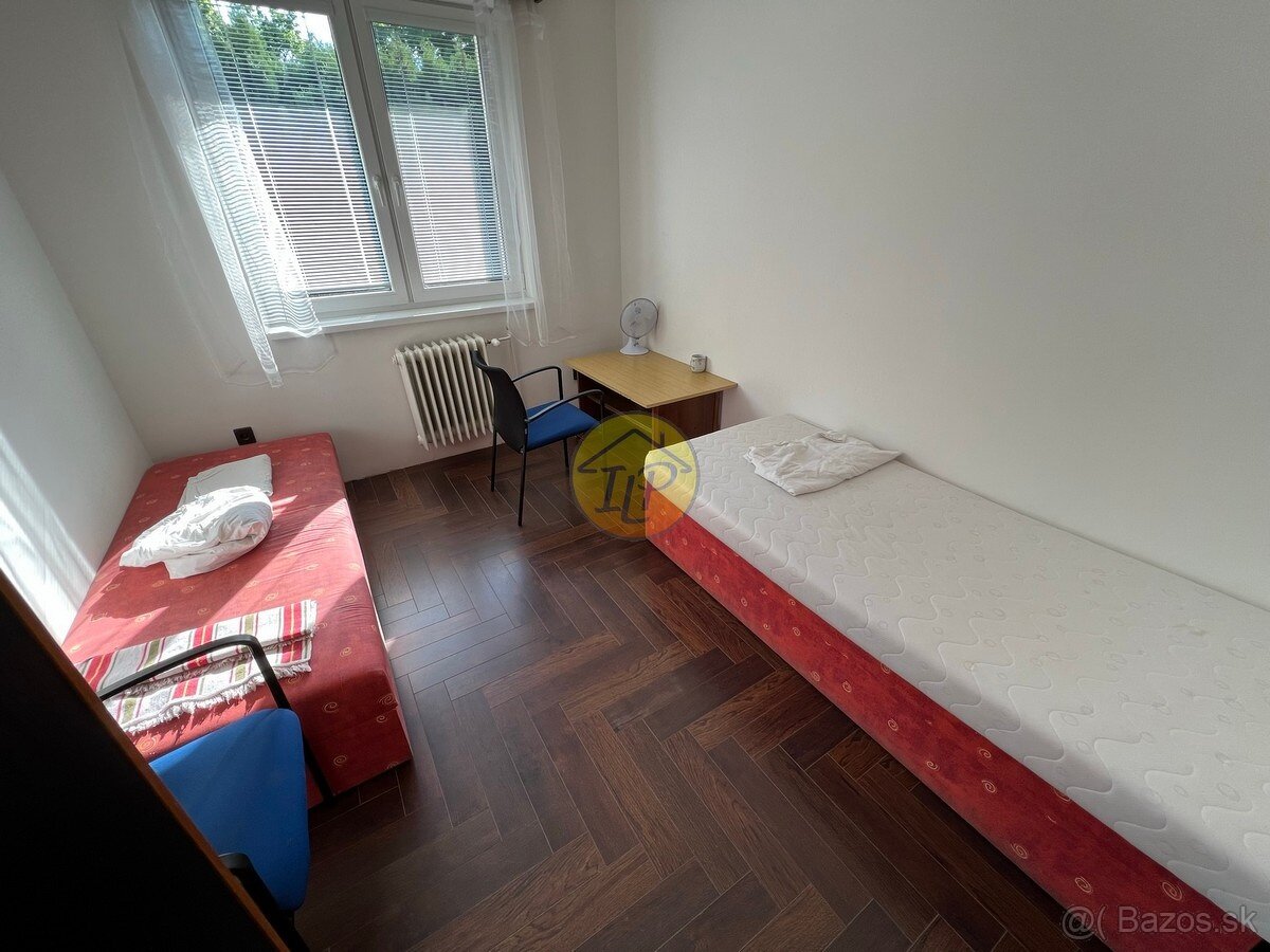 Rodinný dom / vila s veľkým pozemkom na predaj - Dunakiliti - 9