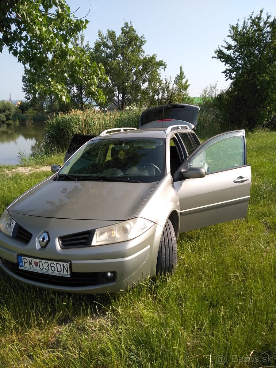 Renault megane grandtour II - 9