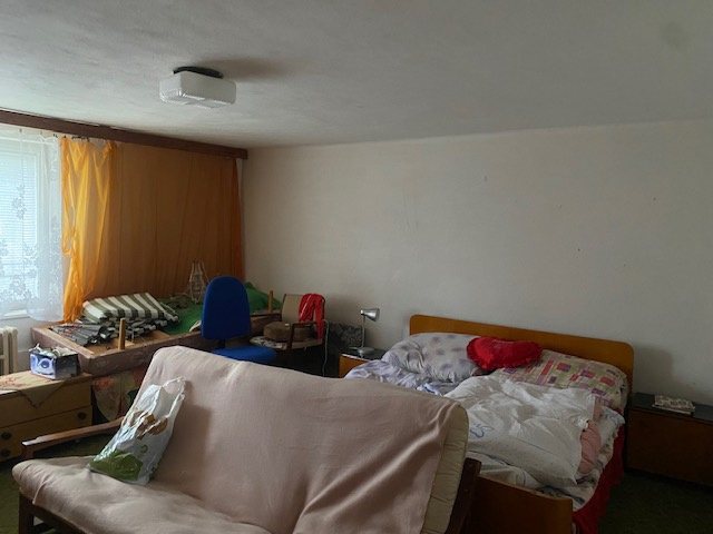 Rodinný dom Očová, tichá ulica, slnečný pozemok, voľný - 9