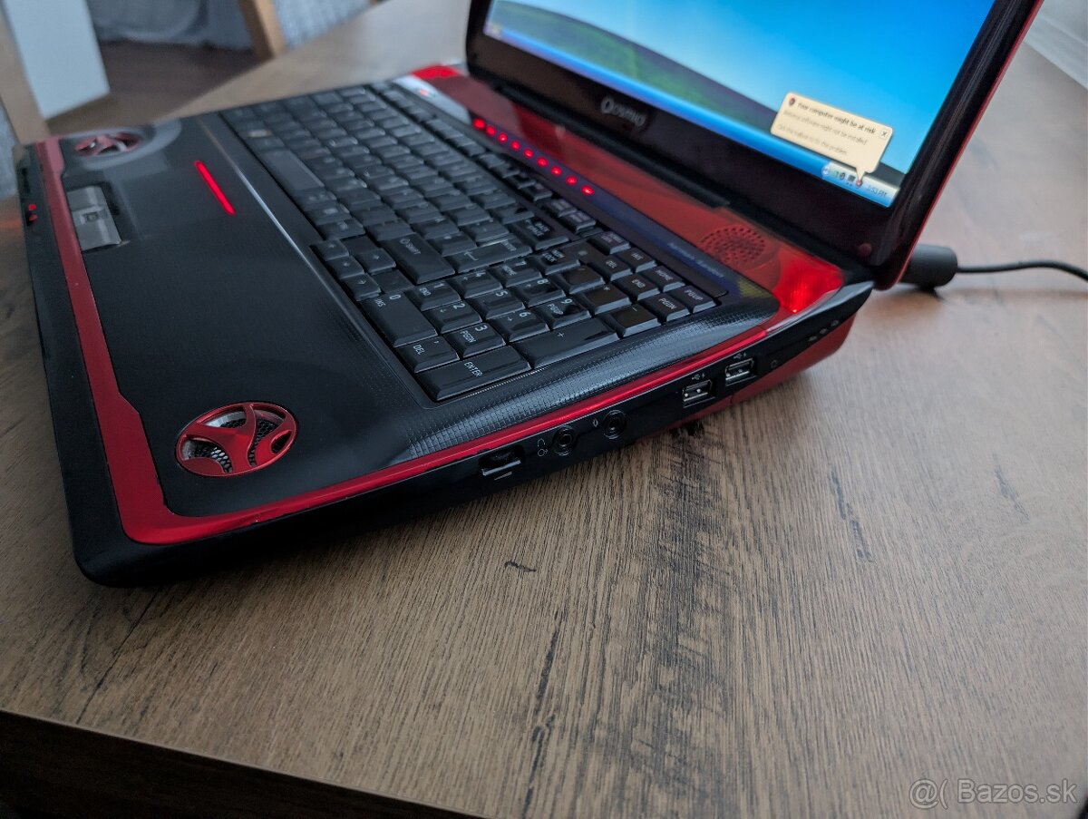 Toshiba Qosmio x300 - 9