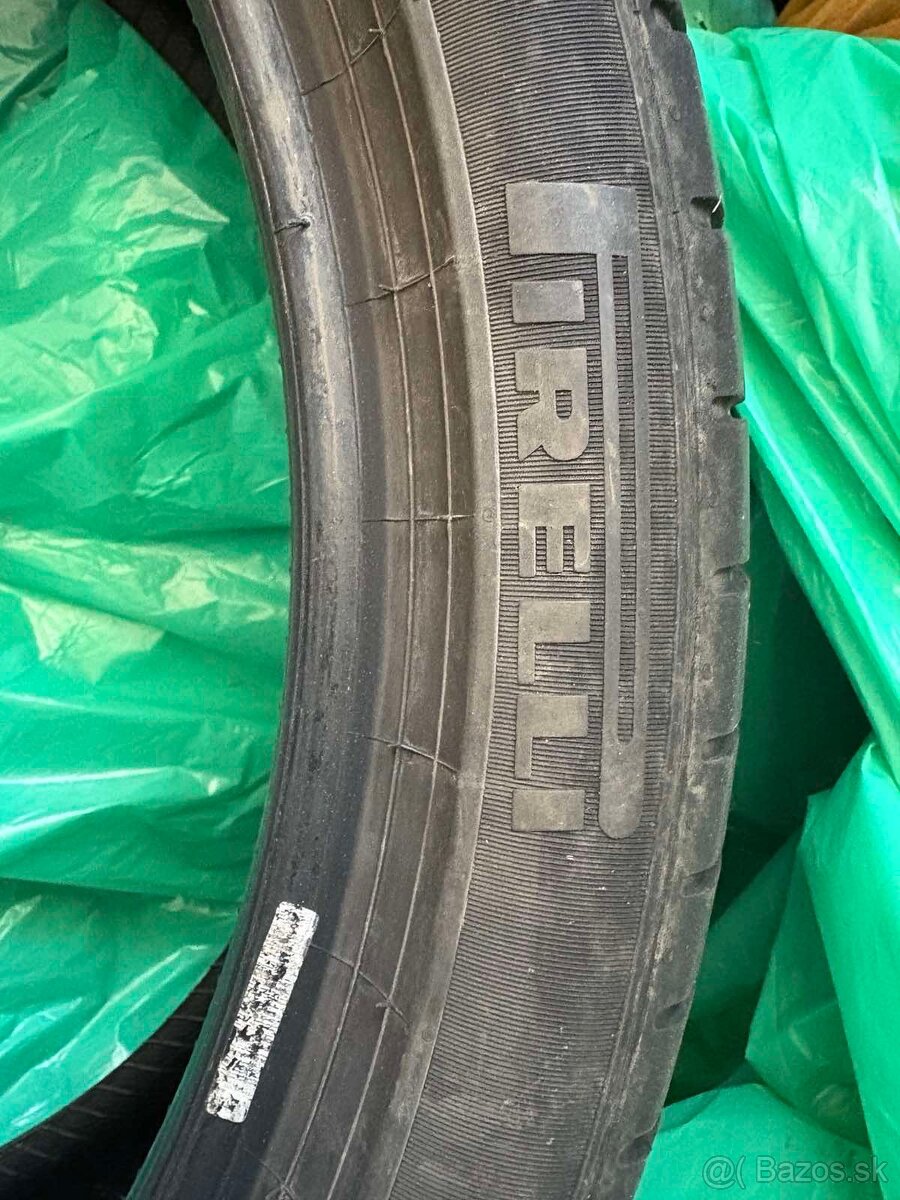 Pneumatiky Pirelli 275/35 R22 104W pzero - 9