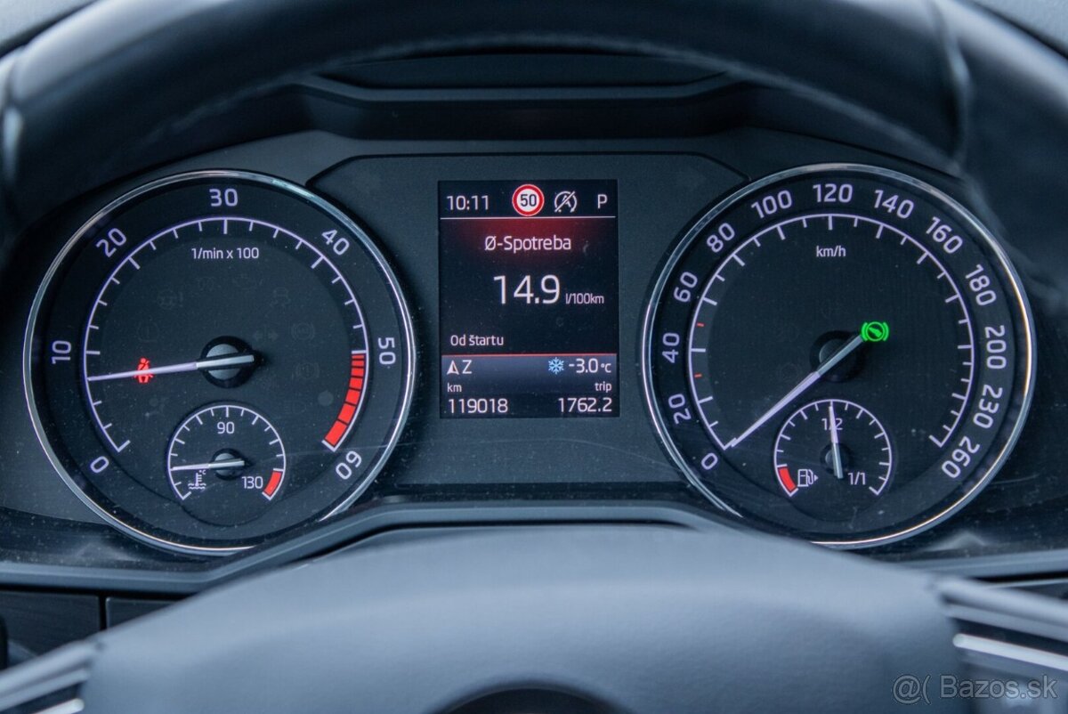 Škoda Superb Combi 1.6 TDI STYLE / PREVERENÉ - 9