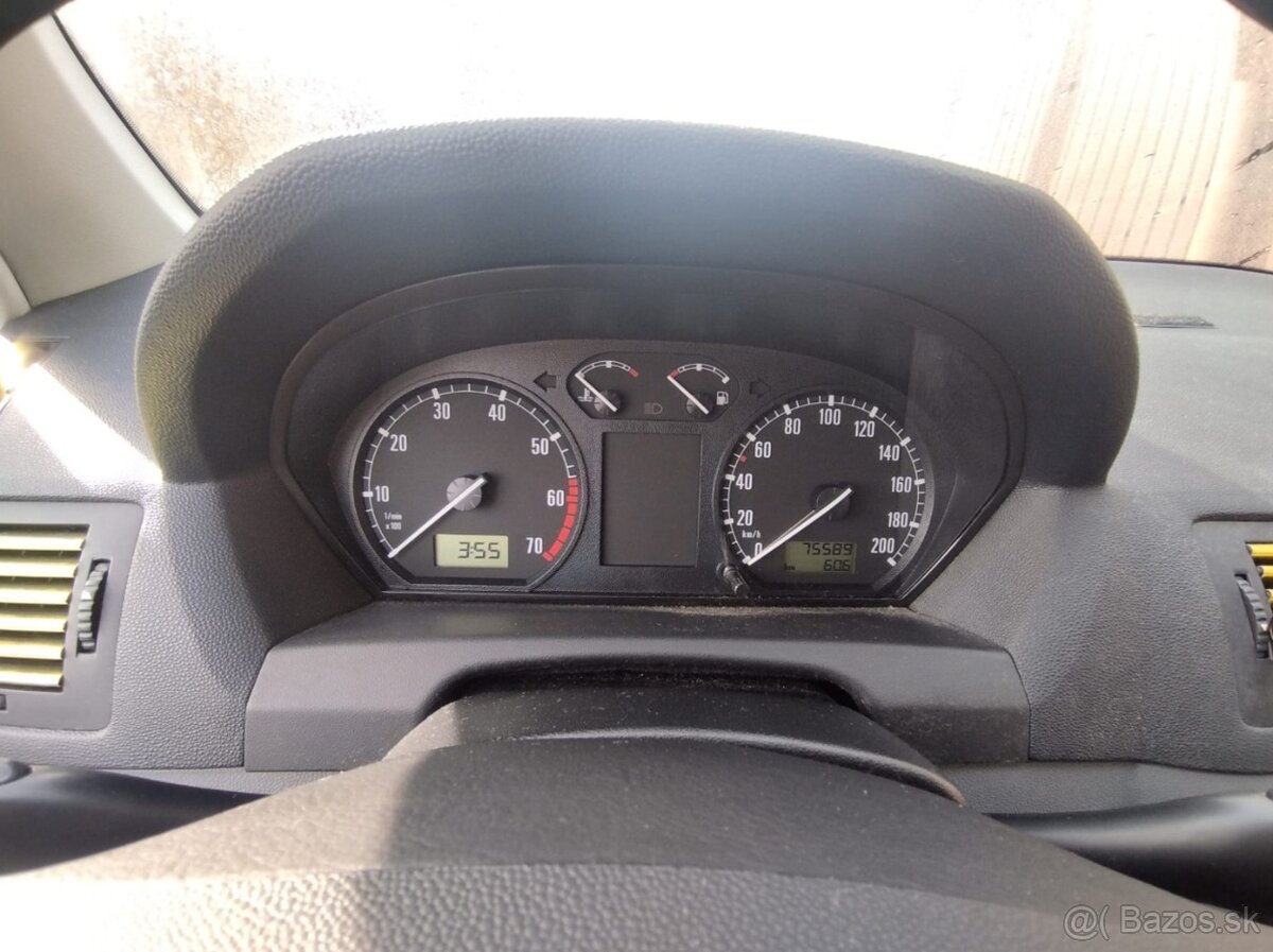 Škoda Fabia 1 1.4 16V 55kw 75tkm - 9