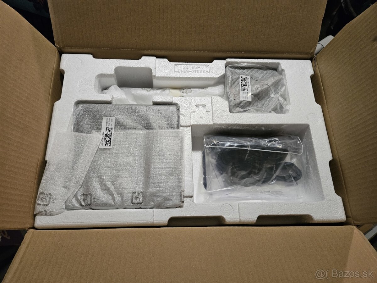 Predám profesionálny monitor Samsung F24T650FYR - 9