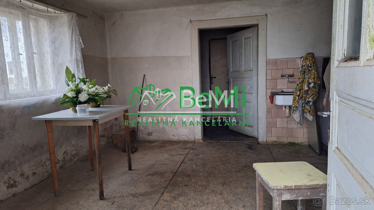 Rodinný dom v obci Roštár - NA PREDAJ - 9