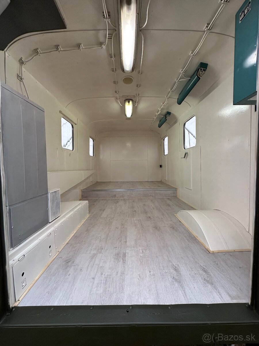 Vojenská maringotka A3S - 9