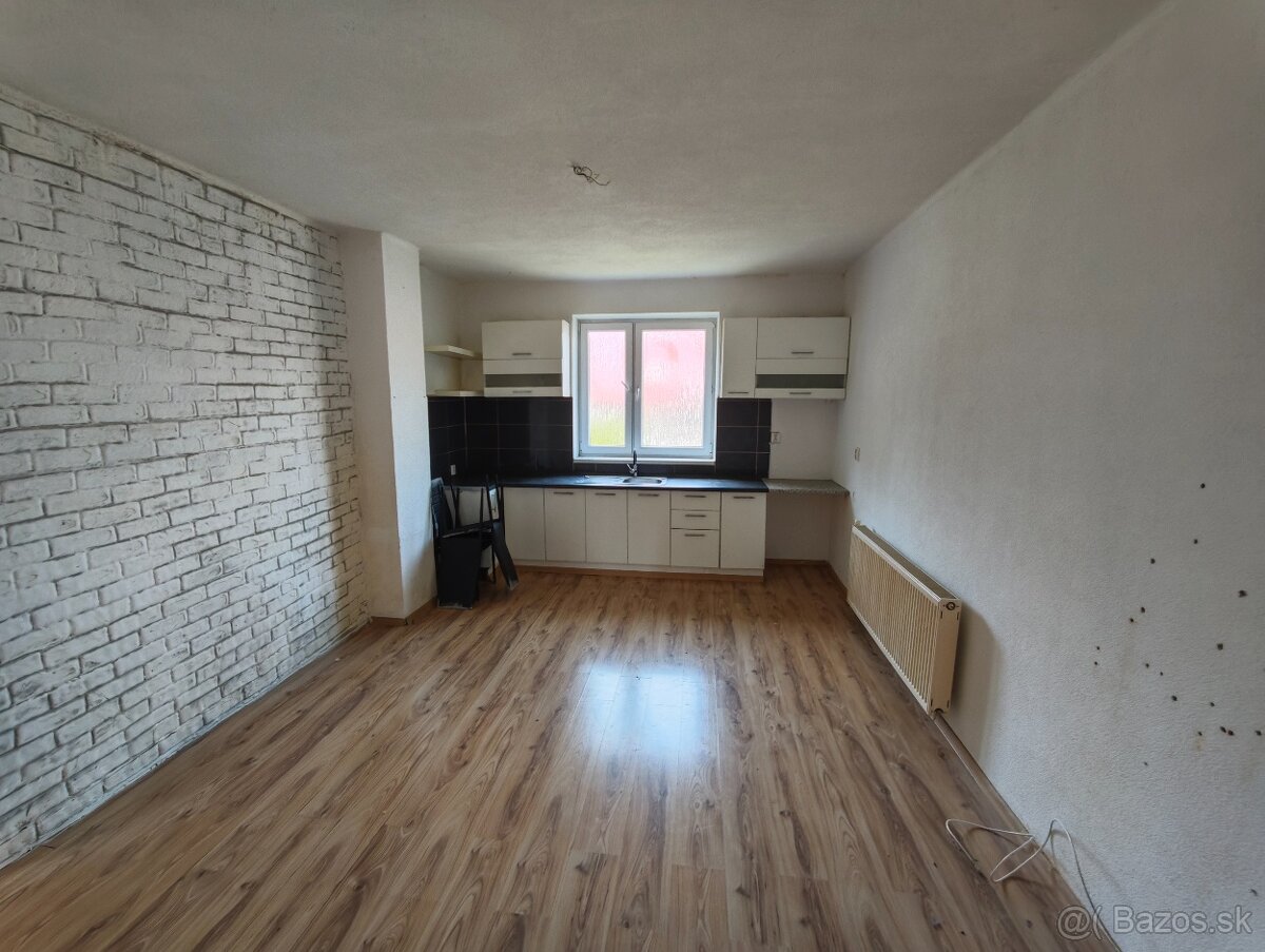 Predaj rodinného domu na Dlhej ulici - 9