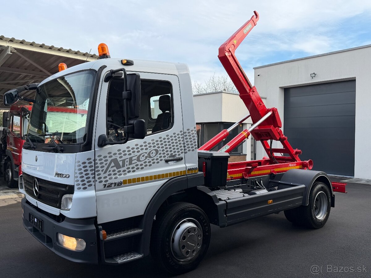 Mercedes Benz Atego 1218 hákový nosič kontajnerov - 9