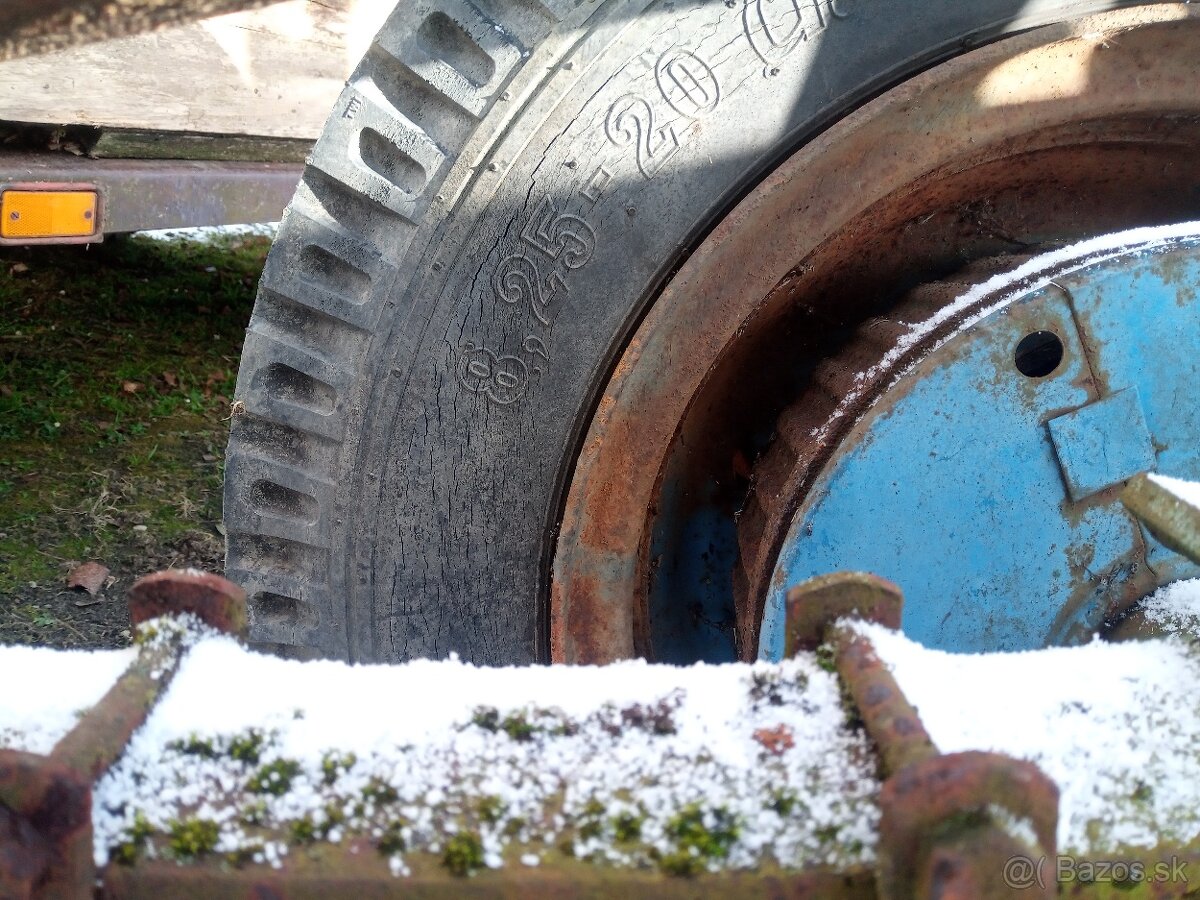 vlečka autovlek 7t , 8.25-20 - 9