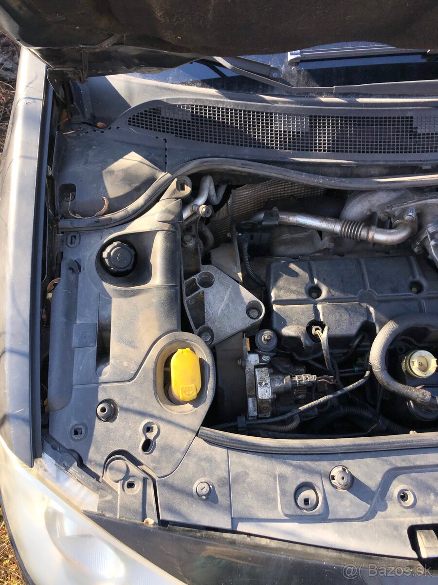 Rozpredám Renault Megane 2 - 9