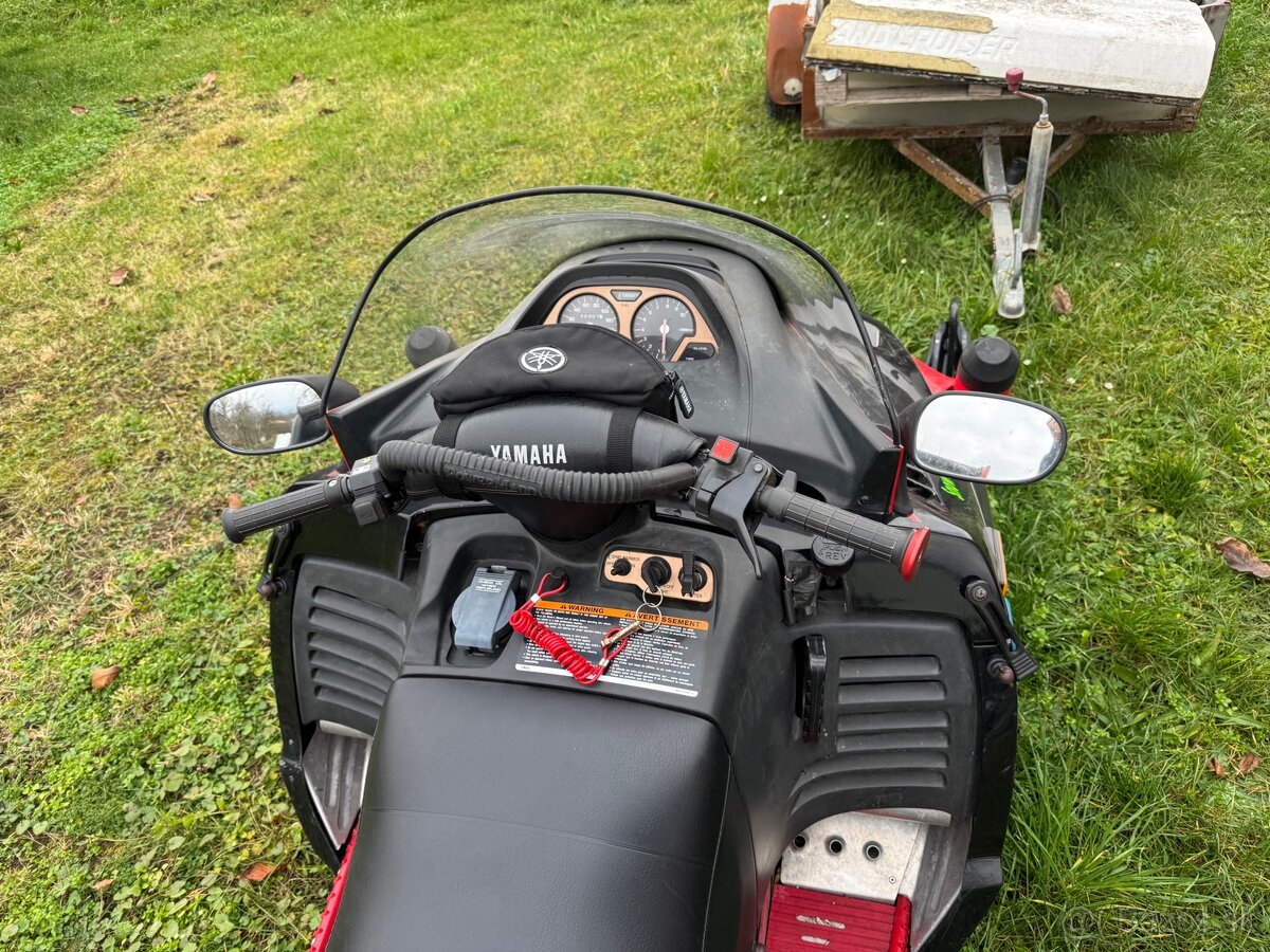 Snežný skúter Yamaha Vmax 600 - 9