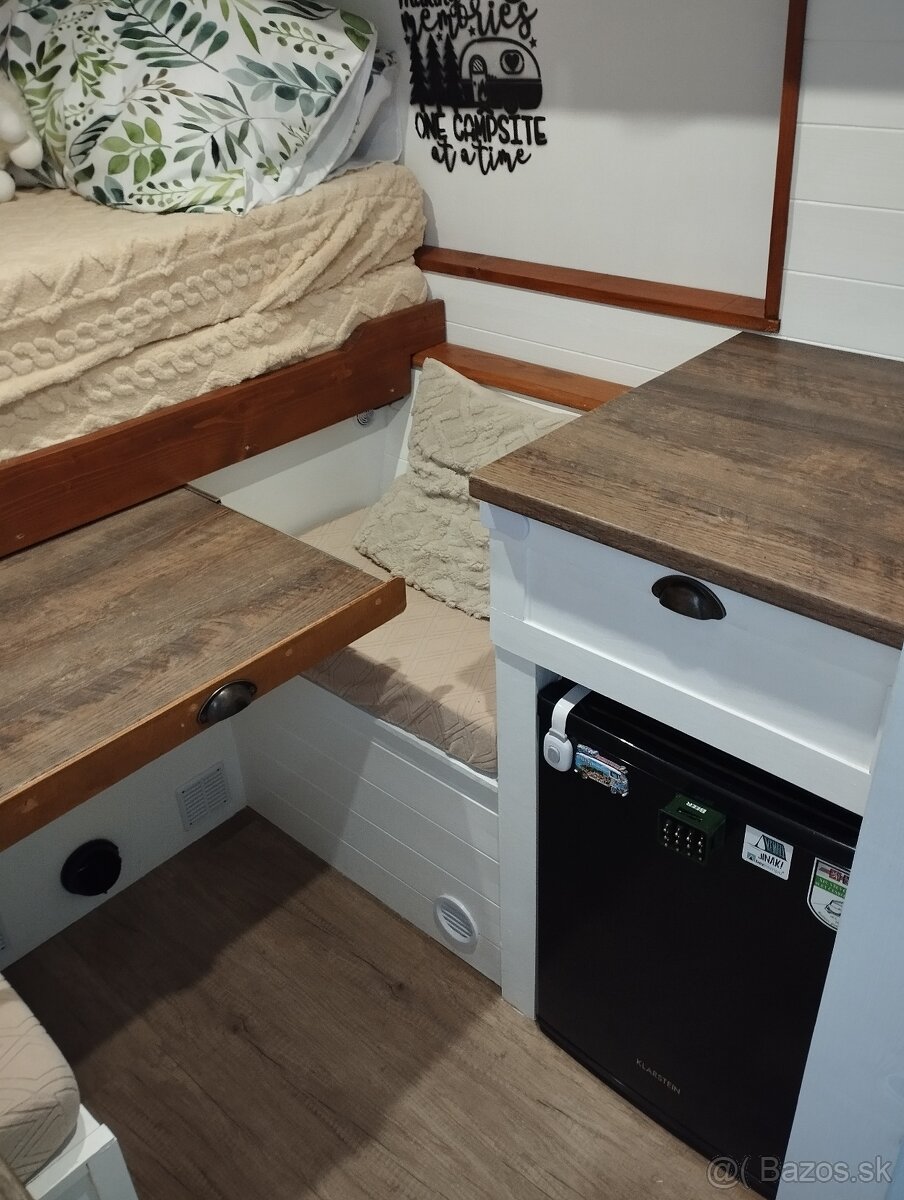 Autokaravan,obytná dodávka, - 9