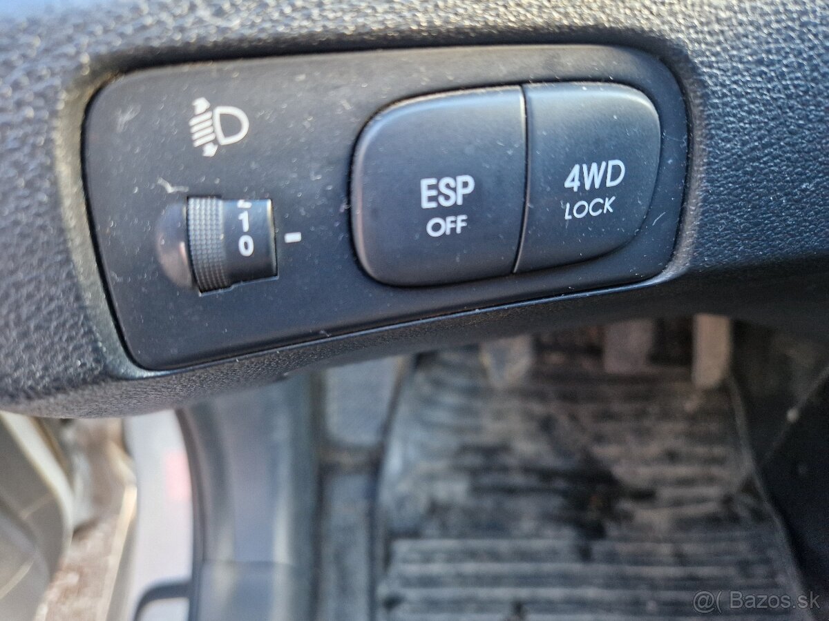 Kia sportage 2i+lpg 104kw 4x4 r.v.2007 - 9