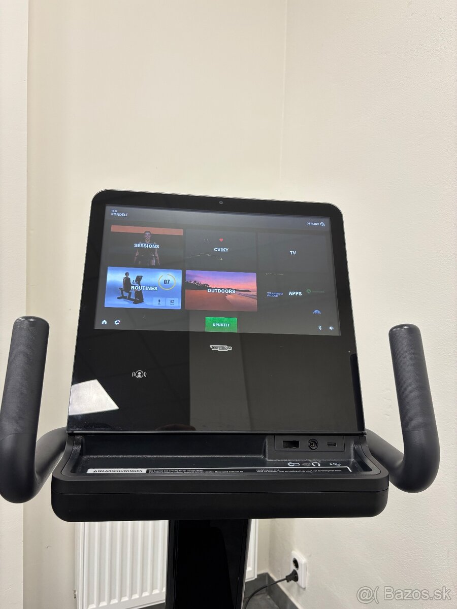 Technogym Artis unity 3 LIVE - kolo s opeřkou - 9