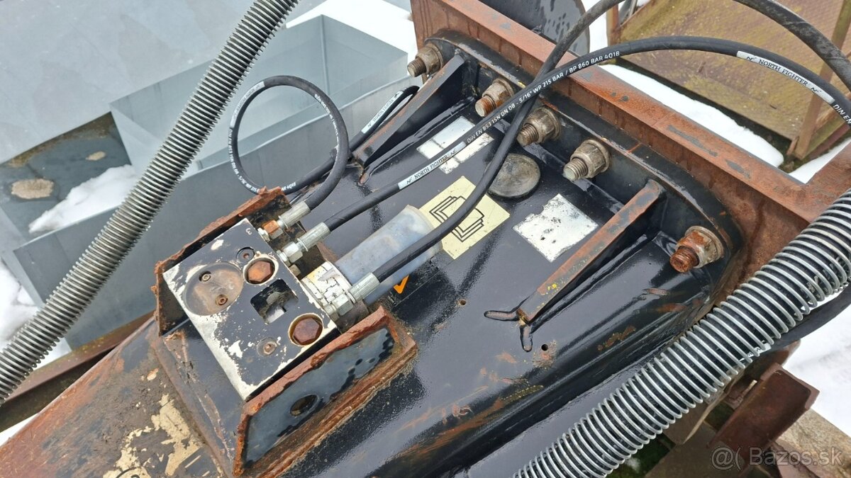 ATERPILLAR H115 S - 9